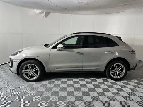 Used 2023 Porsche Macan AWD/4WD image 5
