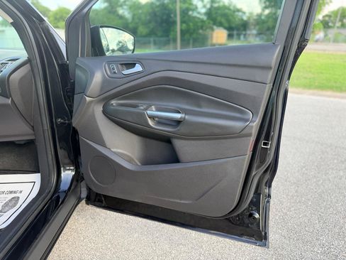 Used 2013 Ford Escape Titanium w/ Parking Technology Pkg FWD image 19