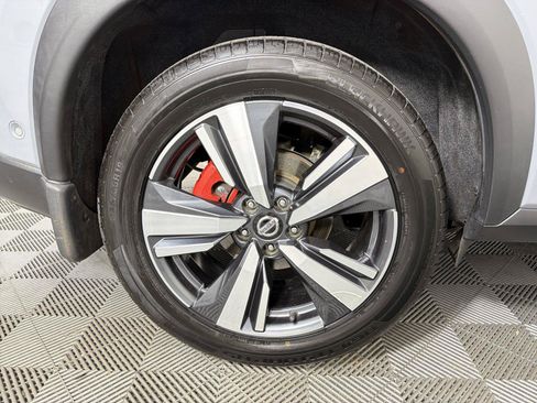 Used 2021 Nissan Rogue Platinum FWD image 15