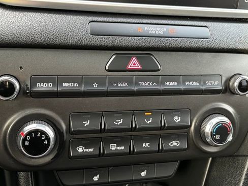 Used 2021 Kia Sportage S image 16