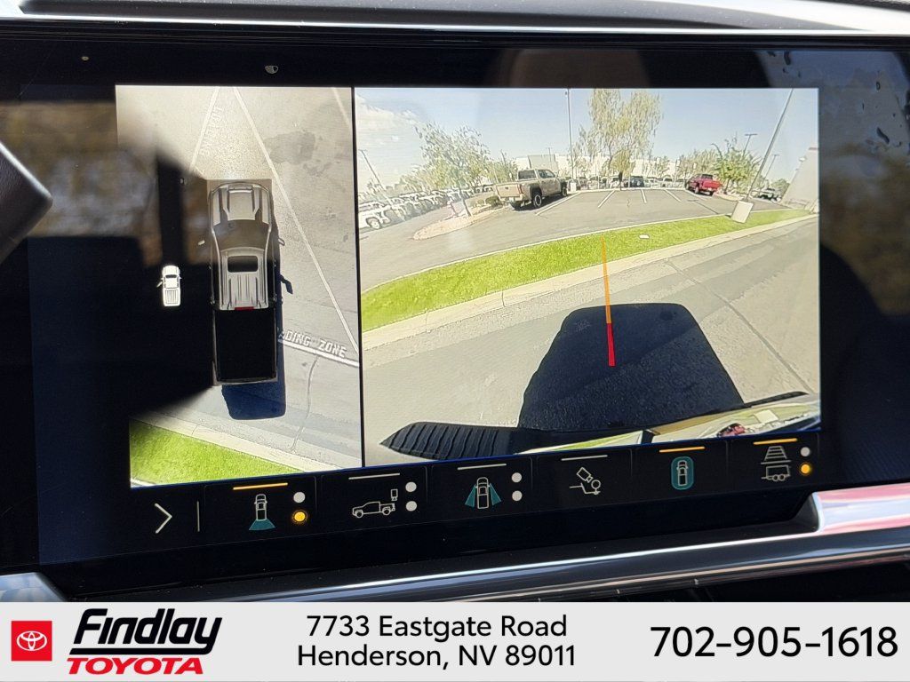 Used 2024 Chevrolet Silverado 3500 High Country w/ Technology Package AWD/4WD image 28