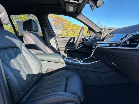 New 2026 BMW X5 xDrive50e w/ Executive Package image 25