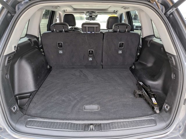 Used 2022 Jeep Grand Cherokee Limited w/ Trailer Tow Prep Group (B) RWD image 15