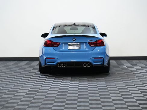 Used 2017 BMW M4 Coupe w/ Competition Package RWD image 7