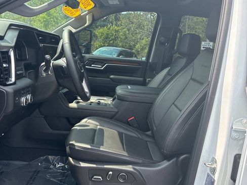 Used 2025 GMC Sierra 3500 Denali w/ Denali Reserve Package AWD/4WD image 15