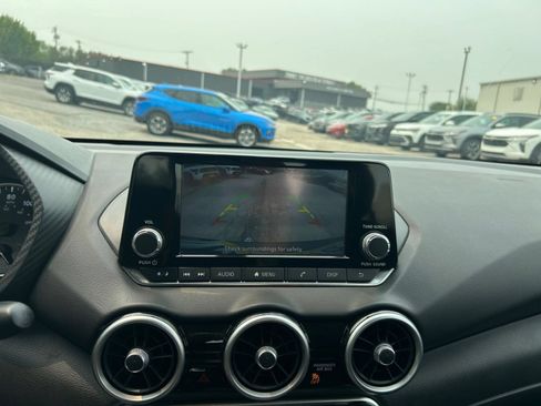 Used 2025 Nissan Sentra S FWD image 16