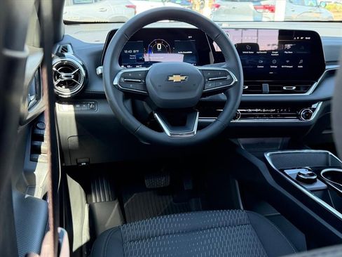 New 2026 Chevrolet Equinox LT image 7