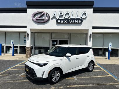Used 2023 Kia Soul LX