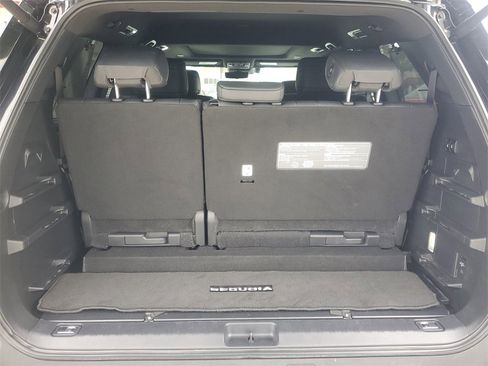 Used 2024 Toyota Sequoia Platinum image 9