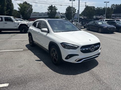 Certified 2026 Mercedes-Benz GLA 250 4MATIC image 3