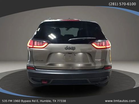 Used 2020 Jeep Cherokee Trailhawk w/ Cold Weather Group AWD/4WD image 5