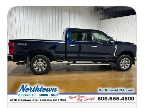 Used 2024 Ford F350 Lariat w/ Chrome Package image 7