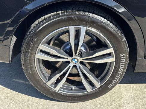 Certified 2025 BMW X7 xDrive40i w/ M Sport Package image 5