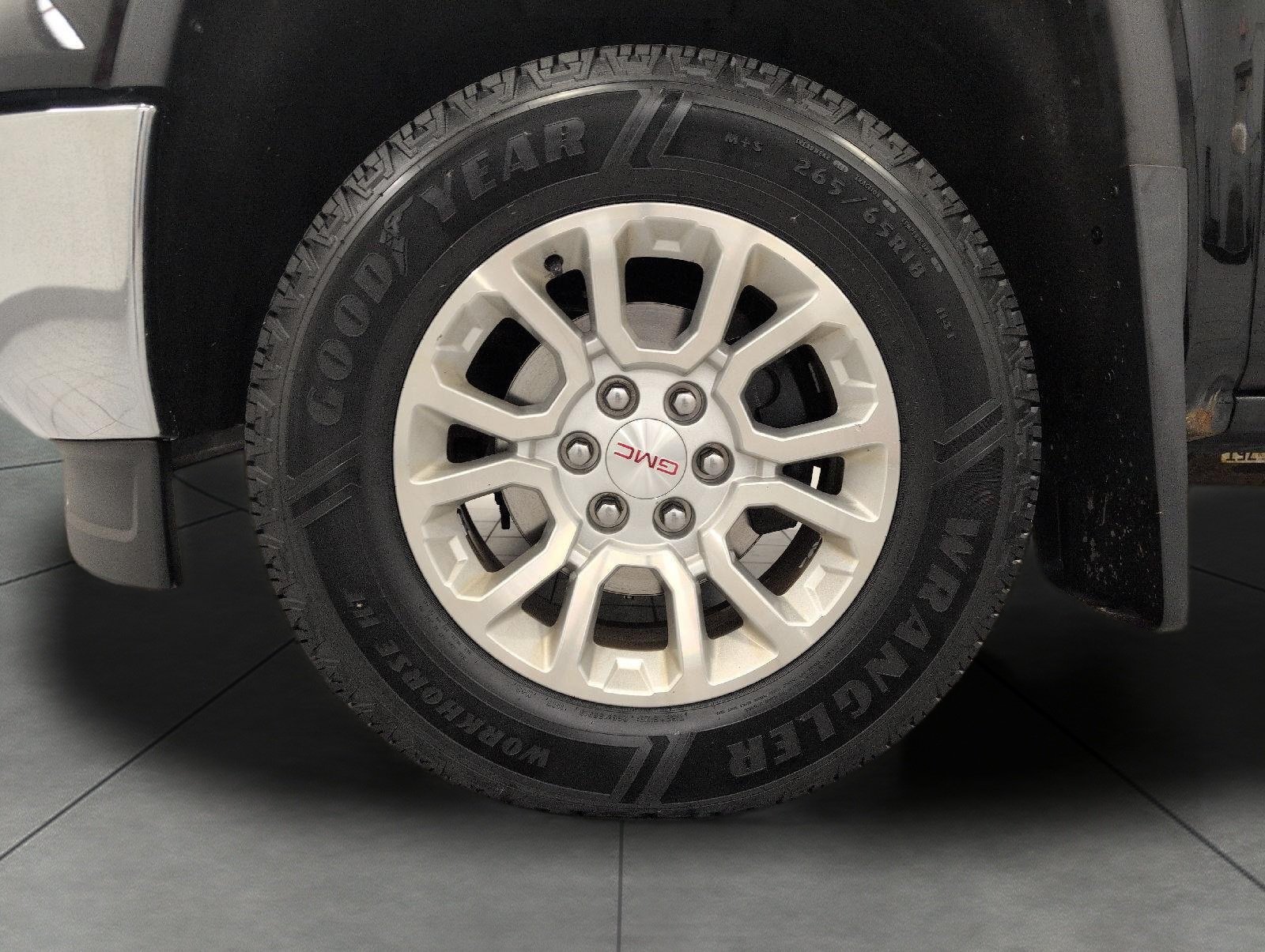 Used 2015 GMC Sierra 1500 SLE w/ SLE Value Package AWD/4WD image 5