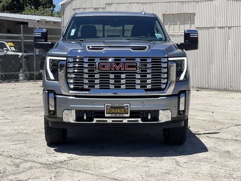 New 2026 GMC Sierra 2500 Denali w/ Denali Reserve Package AWD/4WD image 36