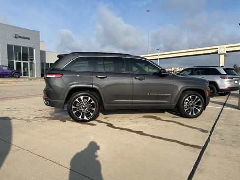 Used 2024 Jeep Grand Cherokee Overland image 14