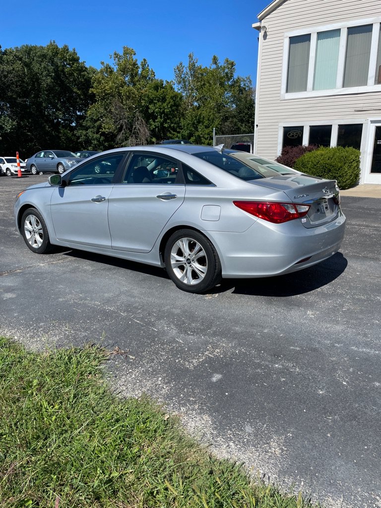 Used 2013 Hyundai Sonata Limited FWD image 3