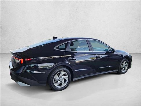 New 2026 Hyundai Sonata SE image 2