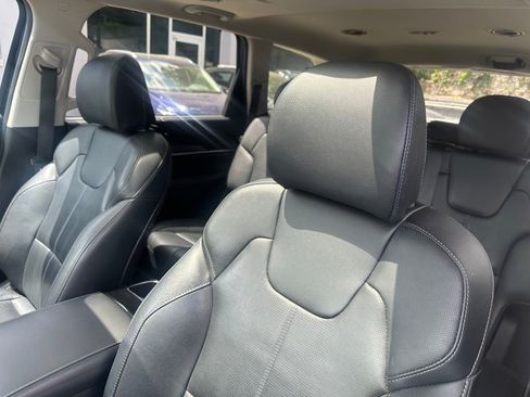 Used 2024 Kia Telluride EX AWD/4WD image 13