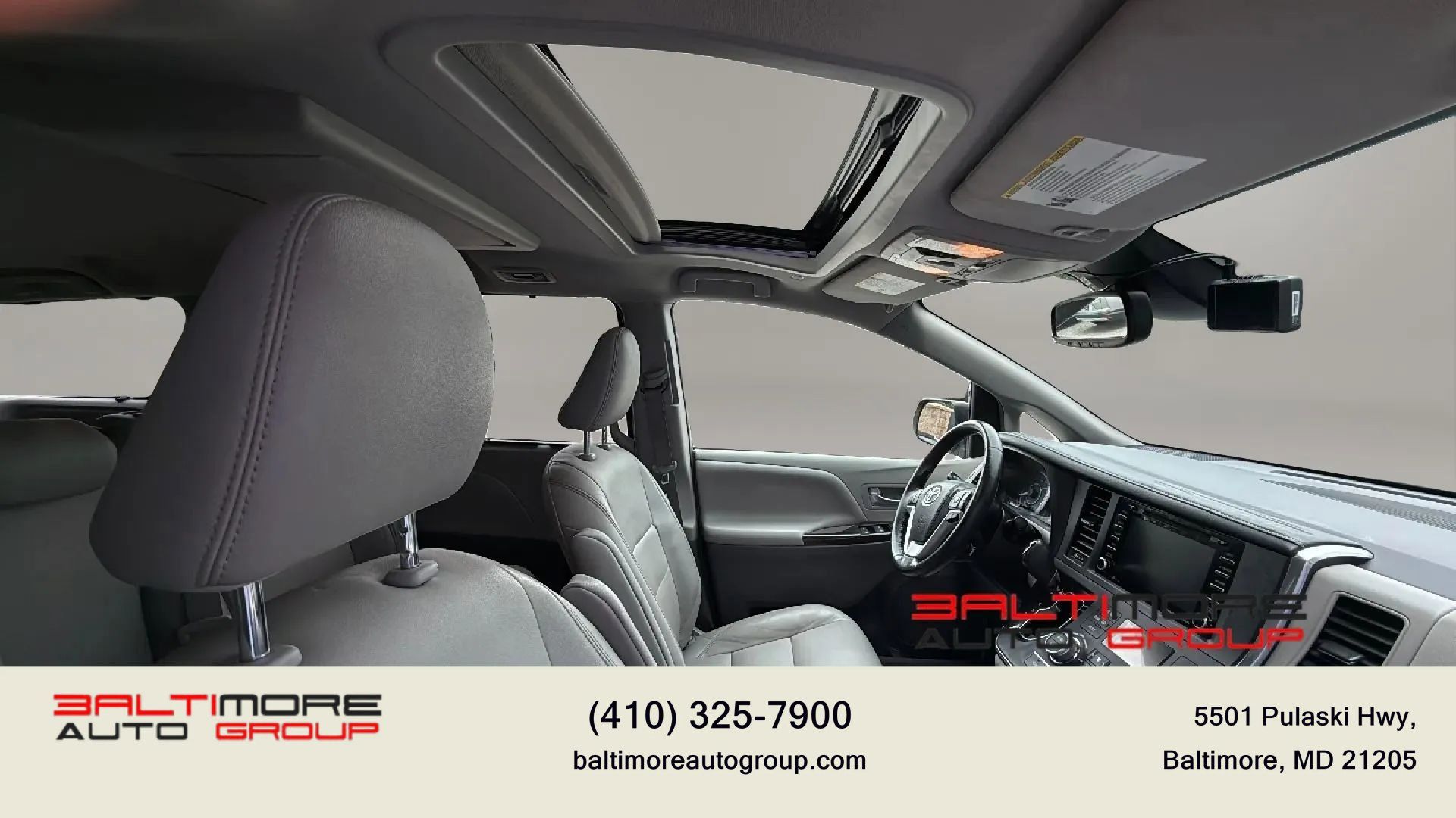 Used 2019 Toyota Sienna XLE Premium FWD image 19