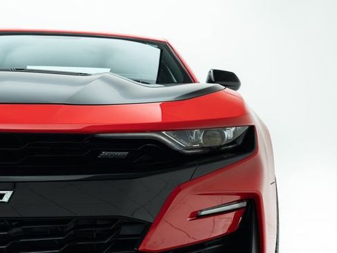 Used 2019 Chevrolet Camaro SS image 7