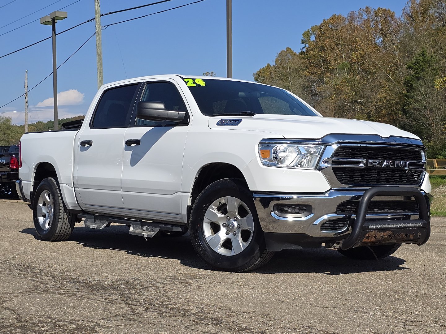 Used 2024 RAM 1500 Tradesman AWD/4WD image 2
