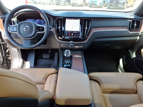 Certified 2024 Volvo XC60 T8 Ultimate w/ Protection Package Premier AWD/4WD image 5