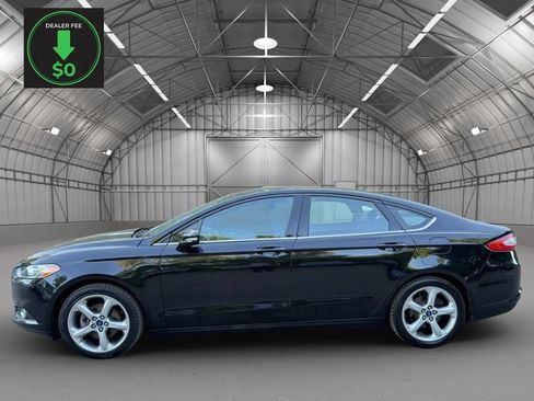 Used 2016 Ford Fusion SE FWD image 8