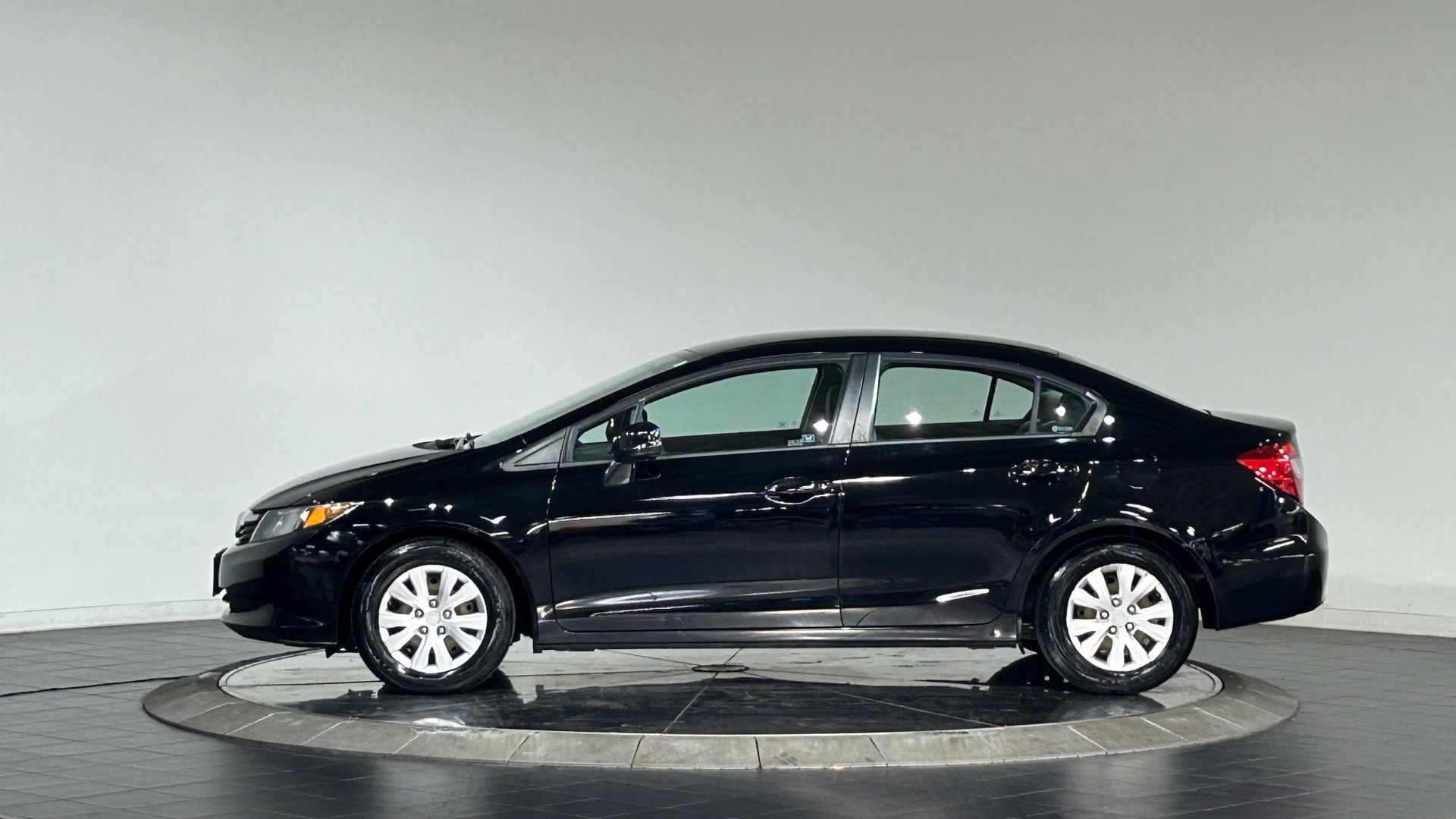 Used 2012 Honda Civic LX image 6