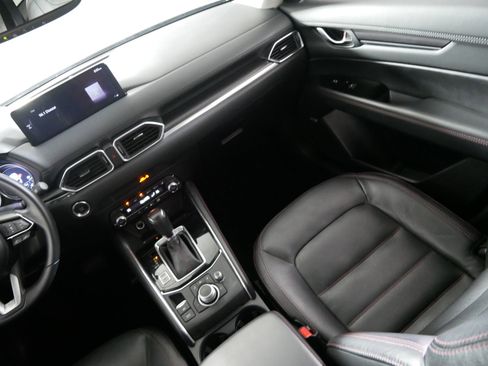 Used 2025 MAZDA CX-5 Carbon Edition image 11