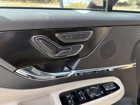 New 2026 Lincoln Corsair Reserve image 12