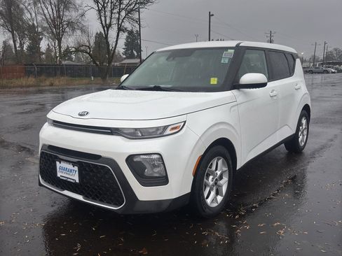 Used 2020 Kia Soul S image 4
