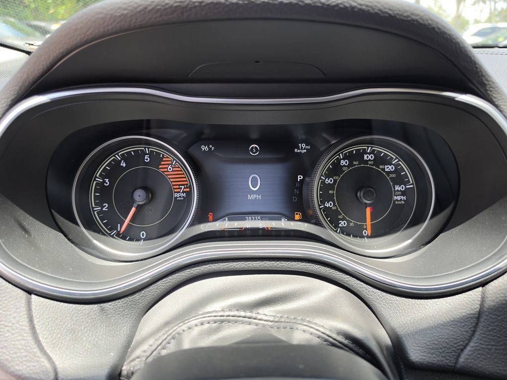 Certified 2019 Jeep Cherokee Limited FWD image 31