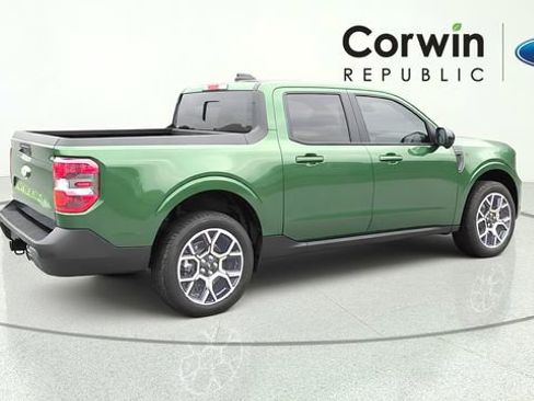 Used 2025 Ford Maverick Lariat w/ 4K Tow Package AWD/4WD image 8
