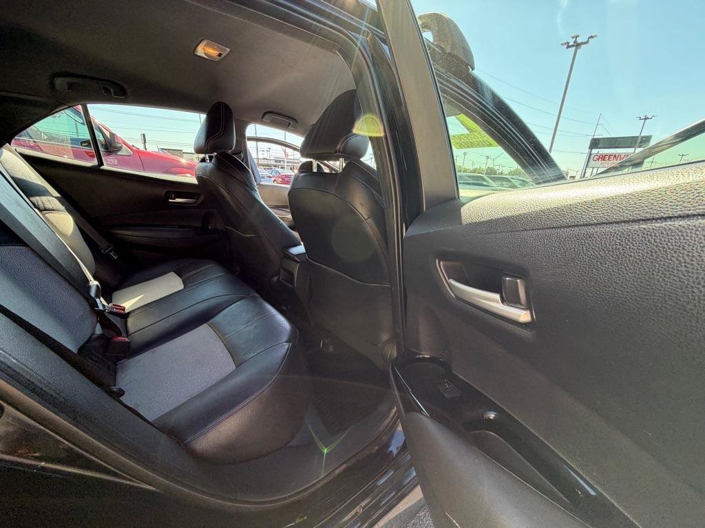 Used 2019 Toyota Corolla XSE FWD image 17