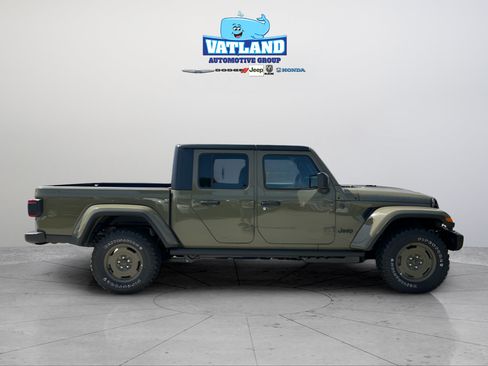 New 2026 Jeep Gladiator Willys AWD/4WD image 8
