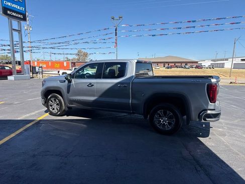 Used 2025 GMC Sierra 1500 SLT AWD/4WD image 8