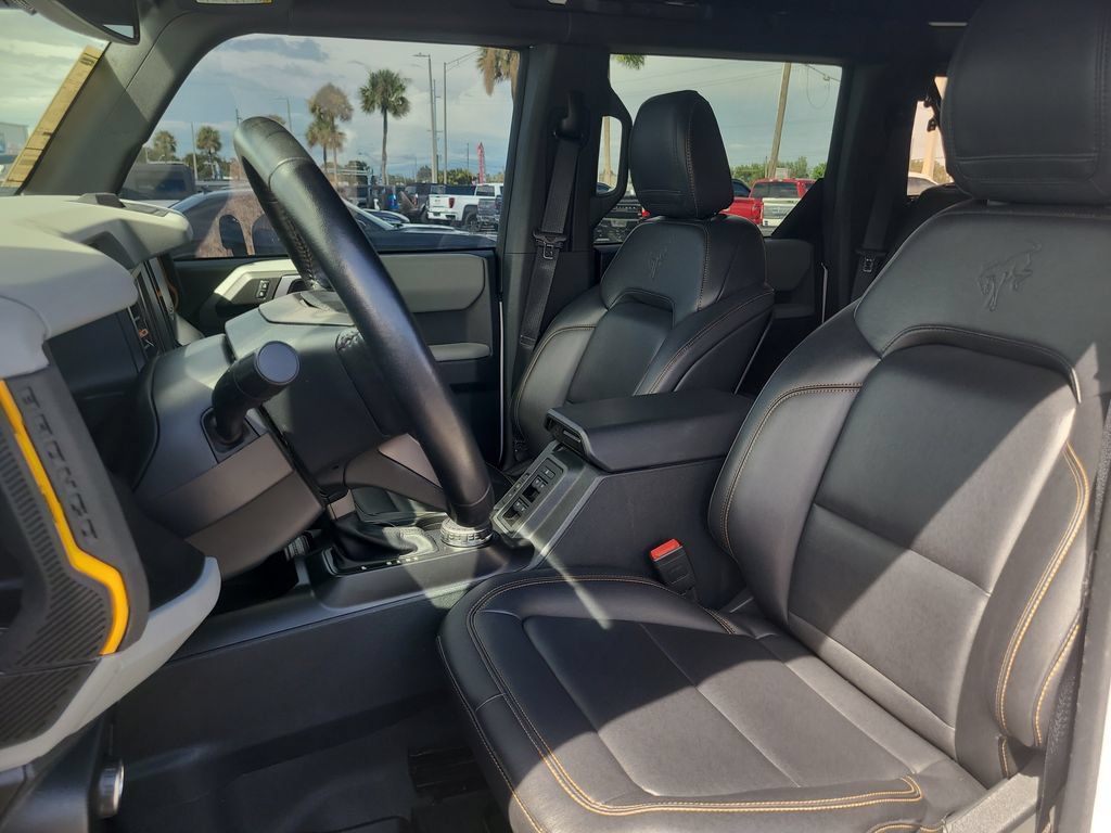 Used 2022 Ford Bronco Badlands AWD/4WD image 16