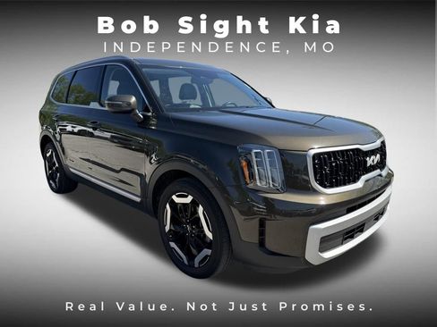 Certified 2024 Kia Telluride EX FWD image 20