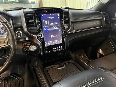 Used 2019 RAM 1500 Limited AWD/4WD image 15