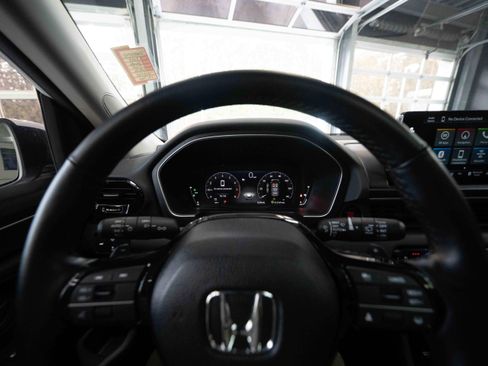 Used 2023 Honda Pilot Elite image 15