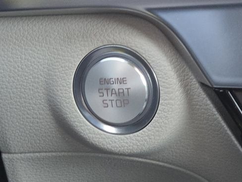 Used 2024 Kia Telluride SX image 33