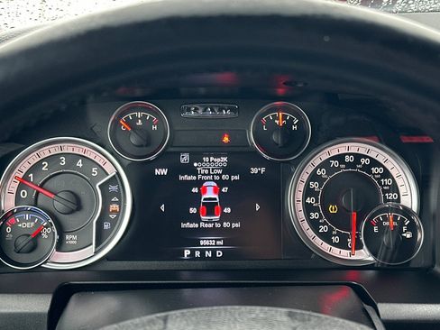 Used 2017 RAM 2500 Big Horn image 23