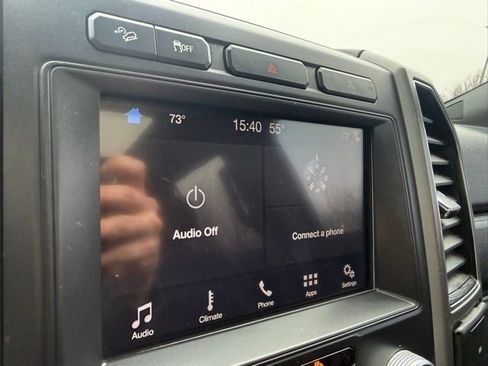 Used 2019 Ford Expedition XLT image 23