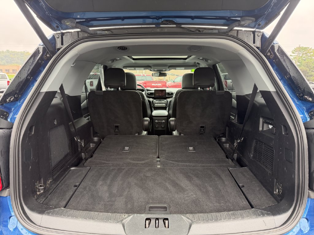 Used 2021 Ford Explorer Limited w/ Equipment Group 301A AWD/4WD image 12
