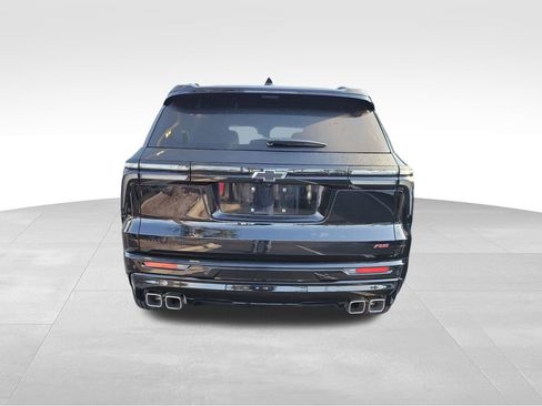 Used 2024 Chevrolet Traverse RS image 14