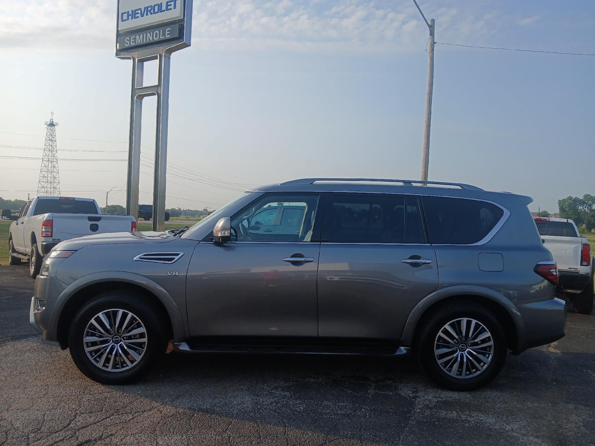 Used 2022 Nissan Armada SL RWD image 3