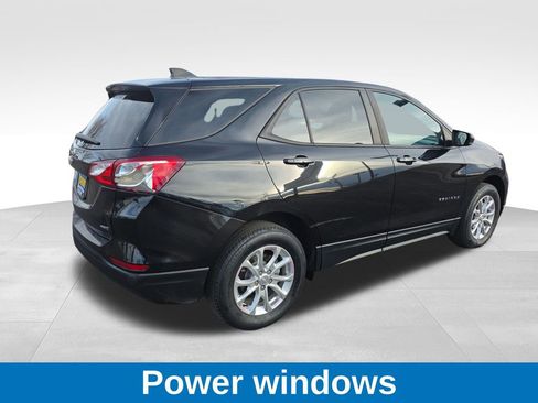 Used 2021 Chevrolet Equinox LS w/ LS Convenience Package image 6