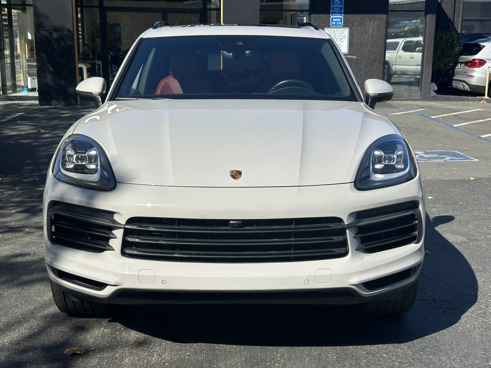 Used 2023 Porsche Cayenne w/ Premium Package AWD/4WD image 5