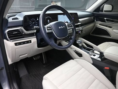 Used 2025 Kia Telluride SX Prestige AWD/4WD image 19